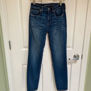 American Eagle size 4 high rise skinny jeans blue